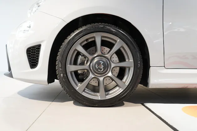 Fiat 595 Abarth 1.4 T-Jet 165
