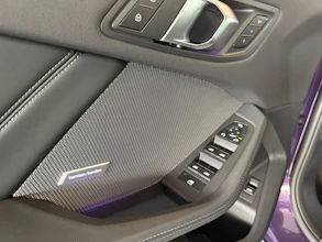 https://vehicle.imgix.net/4365746/0f33a00c-0054-46fb-97ce-c8efbbdd9936.jpg