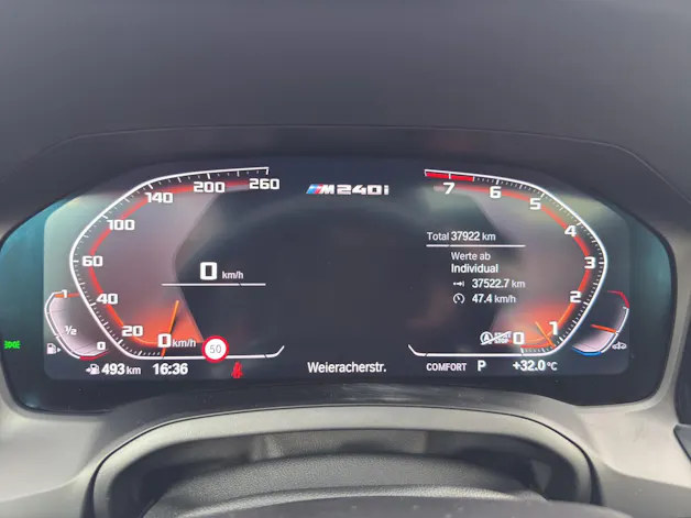 BMW M240i xDrive Coupé