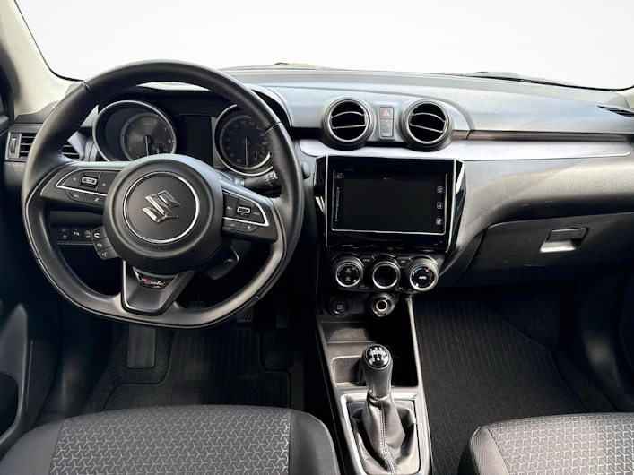 Fahrzeugbild SUZUKI SWIFT