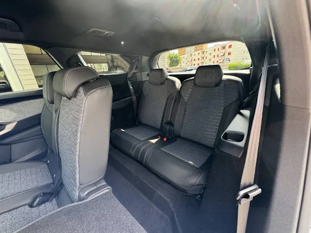 Peugeot 5008 1.2 Hybrid Allure Premium