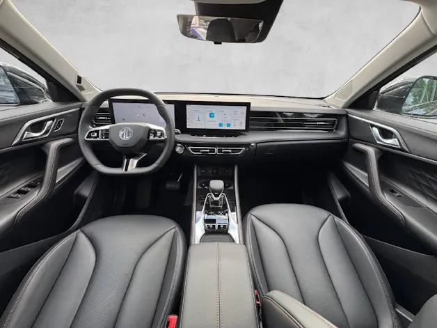 MG HS 1.5 Hybrid+ Luxury