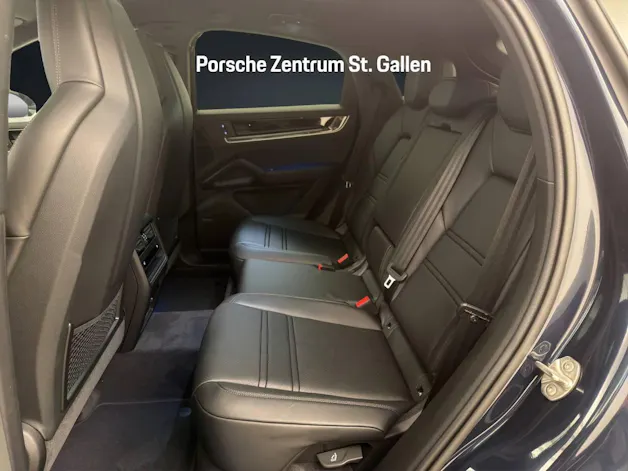 Porsche Cayenne E-Hybrid Coupé Black Edition