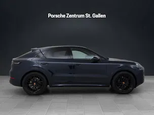 Porsche Cayenne E-Hybrid Coupé Black Edition