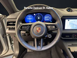 Porsche Macan 4