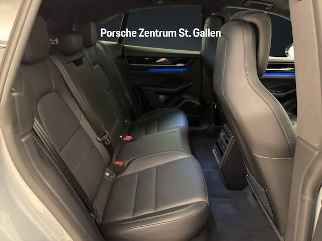 Porsche Macan 4