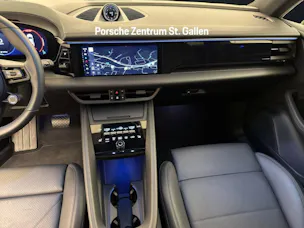 Porsche Macan 4
