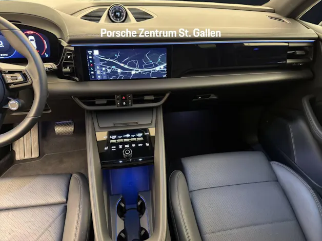 Porsche Macan 4