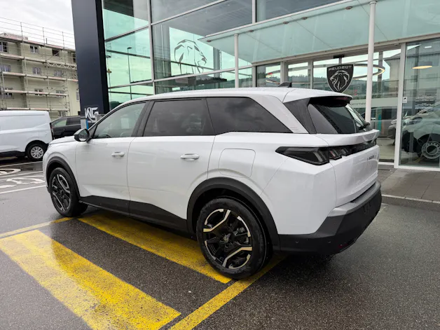 Peugeot 5008 long range e-Allure