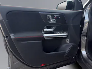 Mercedes-Benz GLA 250 Swiss Star AMG Line 4matic