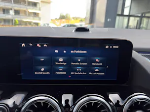 Mercedes-Benz GLA 250 Swiss Star AMG Line 4matic