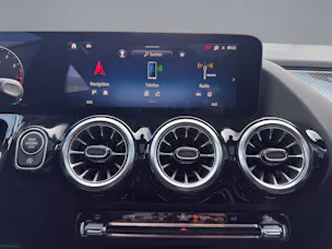 Mercedes-Benz GLA 250 Swiss Star AMG Line 4matic