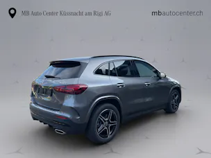 Mercedes-Benz GLA 250 Swiss Star AMG Line 4matic