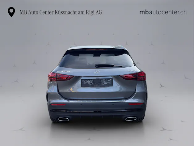 Mercedes-Benz GLA 250 Swiss Star AMG Line 4matic