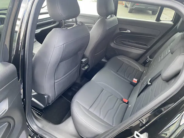Jeep Avenger 1.2 MHEV Summit