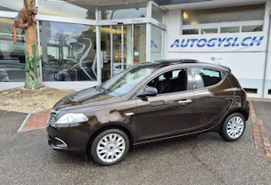 Lancia Ypsilon Platinum Automat mit MFK