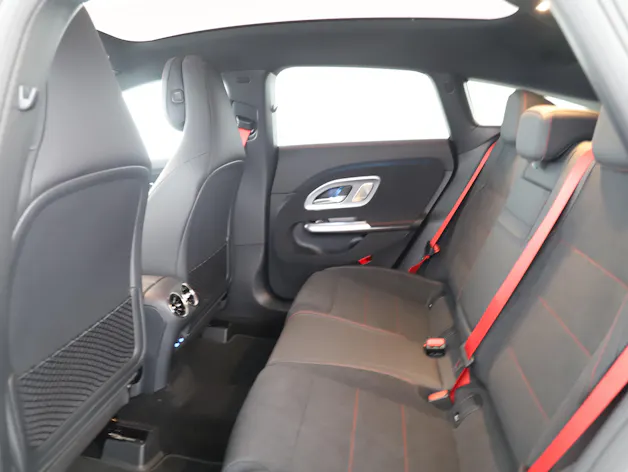 Mercedes-Benz CLA SB 220 4M 8G-DCT
