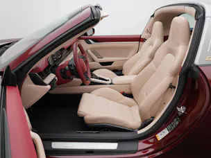 Porsche 911 Targa 4S Heritage Edition