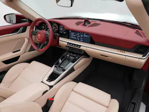 Porsche 911 Targa 4S Heritage Edition