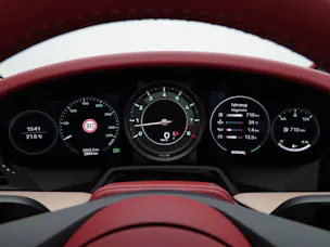 Porsche 911 Targa 4S Heritage Edition