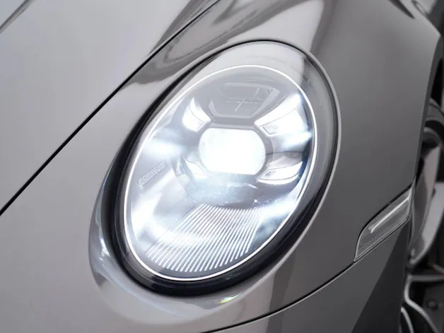 Porsche 911 Carrera 4 Cabriolet