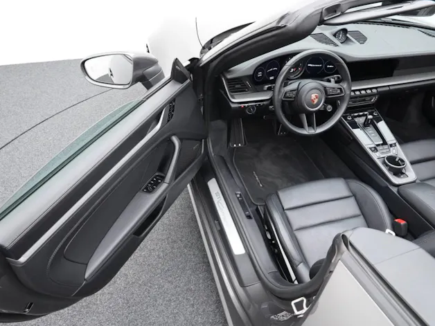 Porsche 911 Carrera 4 Cabriolet
