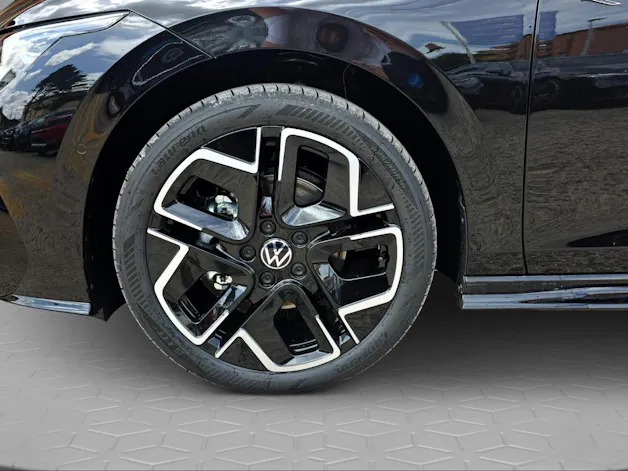 VW Golf 1.5 e TSI mHEV R-Line DSG