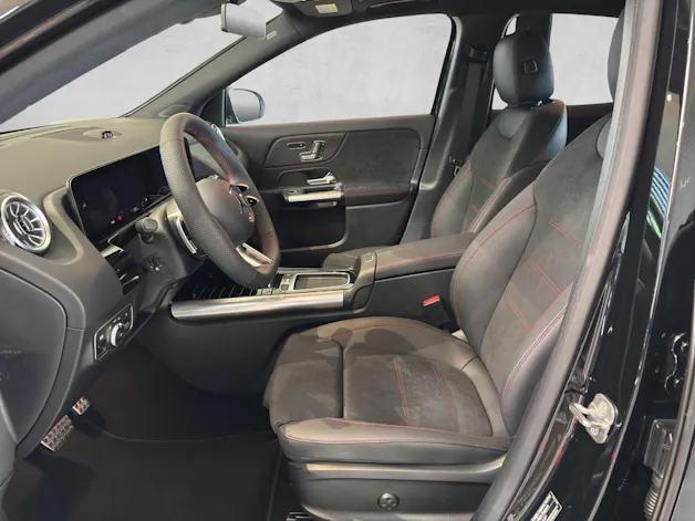 Mercedes-Benz GLA 250 4Matic 8G-DCT Swiss Star
