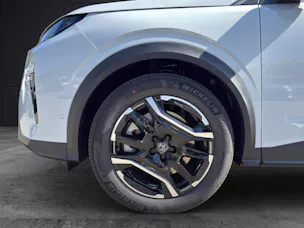 Peugeot 3008 e-Allure Premium AWD
