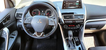 MITSUBISHI ECLIPSE CROSS 4