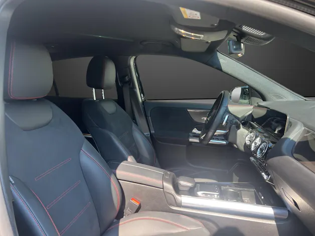 Mercedes-Benz GLA 250 4Matic AMG Line 8G-DCT