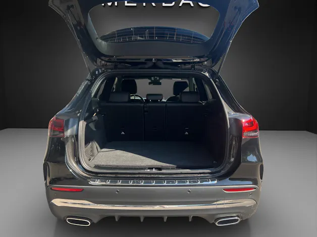 Mercedes-Benz GLA 250 4Matic AMG Line 8G-DCT