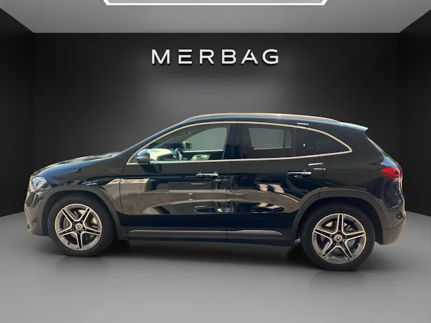Mercedes-Benz GLA 250 4Matic AMG Line 8G-DCT