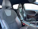 Volvo V40 2.0 T5 Momentum R-Design S/S