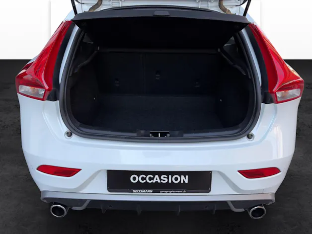 Volvo V40 2.0 T5 Momentum R-Design S/S
