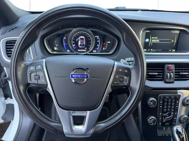 Volvo V40 2.0 T5 Momentum R-Design S/S