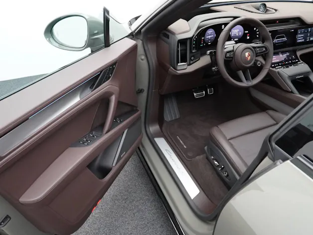 Porsche Cayenne S Electric