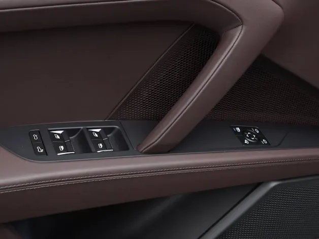 Porsche Cayenne S Electric