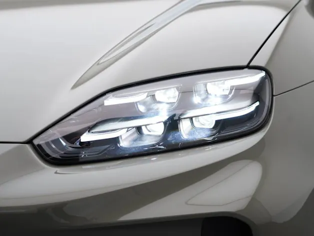 Porsche Cayenne S Electric