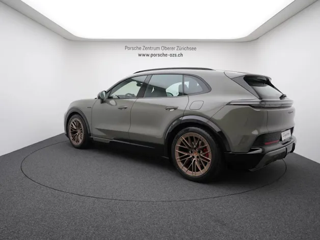 Porsche Cayenne S Electric