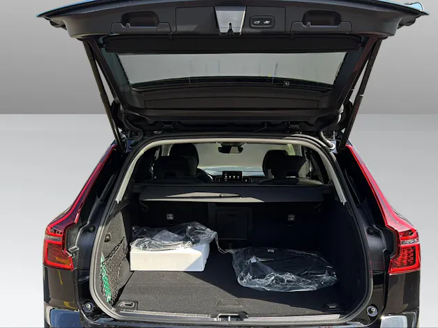 VOLVO XC60 T6 eAWD PluginHybrid Ultra Dark Geartronic
