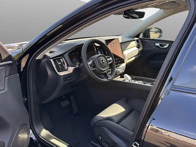 VOLVO XC60 T6 eAWD PluginHybrid Ultra Dark Geartronic