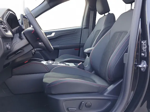 FORD Kuga 2.5 Hybrid ST-Line X 4x4 Black Edition