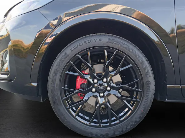 FORD Kuga 2.5 Hybrid ST-Line X 4x4 Black Edition