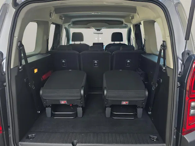 Citroën Berlingo XL 1.2i PureTech 7 Plätze Shine