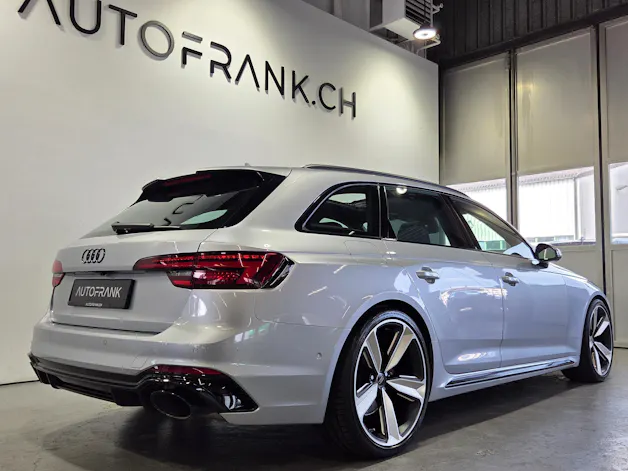 Audi RS4 Avant 2.9 V6 TFSI quattro T-Tronic