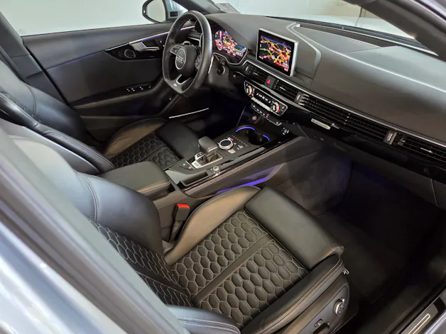 Audi RS4 Avant 2.9 V6 TFSI quattro T-Tronic