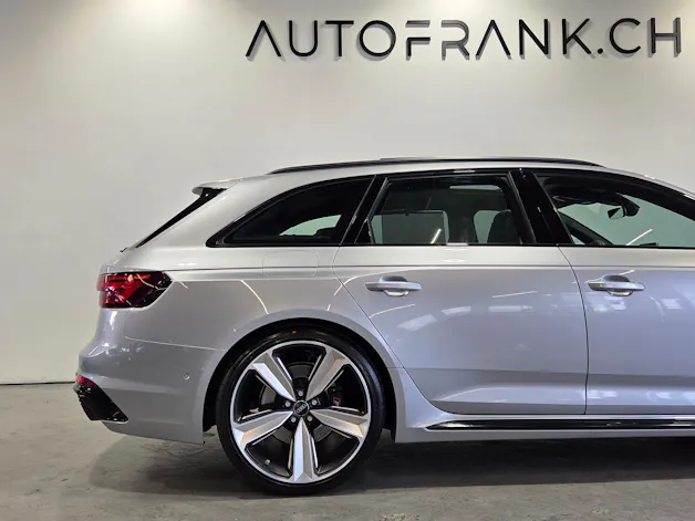 Audi RS4 Avant 2.9 V6 TFSI quattro T-Tronic