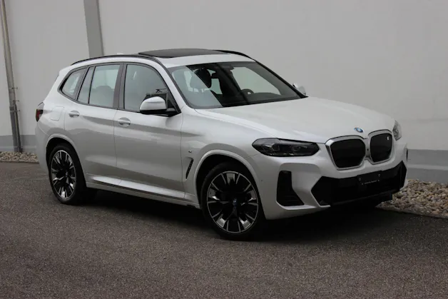 BMW iX3 Impressive *0.9%-LEASINGAKTION*