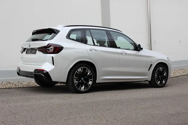 BMW iX3 Impressive *0.9%-LEASINGAKTION*